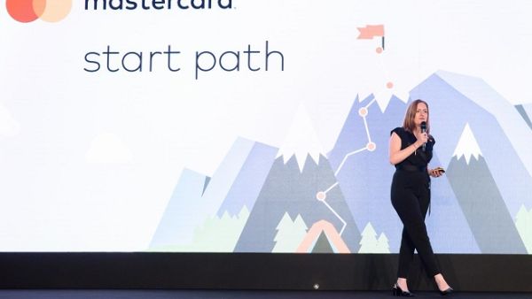 The program brings together a global network of innovators ranging from startups to banks and merchants to shape the future of commerce in an agile and accelerated manner. The program brings together a global network of innovators ranging from startups to banks and merchants to shape the future of commerce in an agile and accelerated manner.