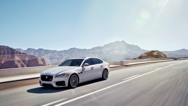 سيارة جاكوار XF الجديدة سيارة جاكوار XF الجديدة