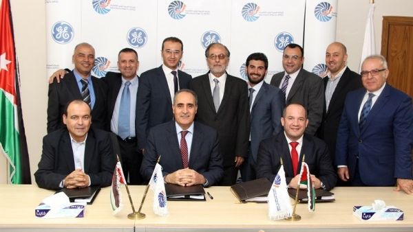 The agreement was signed by Amjad Al Rawashdeh, Managing Director of SEPCO, and Fadi Tabboush, Executive Sales Director of GE’s Power Services business for East Mediterranean, Iraq and Pakistan (EMIP), in the presence of officials of both entities. The agreement was signed by Amjad Al Rawashdeh, Managing Director of SEPCO, and Fadi Tabboush, Executive Sales Director of GE’s Power Services business for East Mediterranean, Iraq and Pakistan (EMIP), in the presence of officials of both entities.