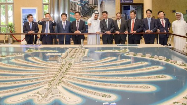 The group, welcomed by Nakheel Chairman Ali Rashid Lootah, discussed the company’s current and planned projects and the real estate investments on offer in Dubai.