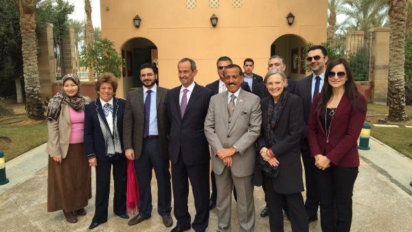 Khalaf Al Habtoor and guests are welcomed at the AUC campus by President Lisa Anderson