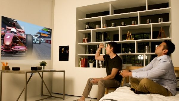 LG expands Minibeam lineup with brightest battery-powered UST projector