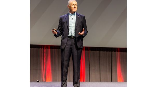 Laurent Philonenko, SVP and GM, Technology and Solutions, speaks at 2018 Avaya Engage.