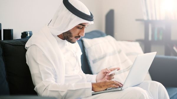 Mashreq pioneers Visa Checkout service