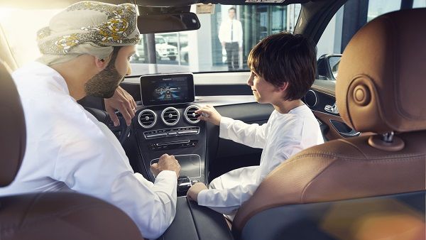 لضمان جاهزية جميع نجمات مرسيدس - بنز لحرارة الصيف وقدرتها على الأداء بأعلى مستوى ممكن، تهدف باقات فحص وصيانة مكيف الهواء إلى كفاءة وفعالية أنظمة تكييف الهواء بالسيارة.