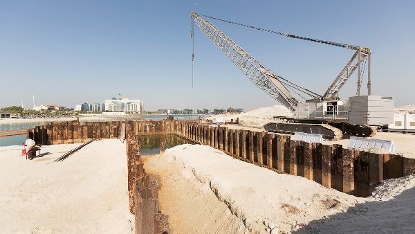 Aldar Awards AED 440 Million in contracts for Nareel island and Al Merief developments 