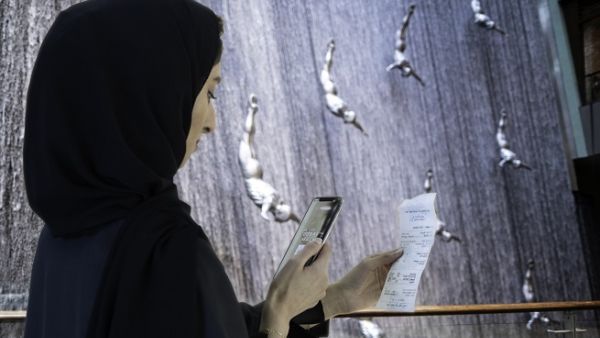 يعتبر برنامج إعمار مولز للمكافآت ساري المفعول حالياً في دبي مول.