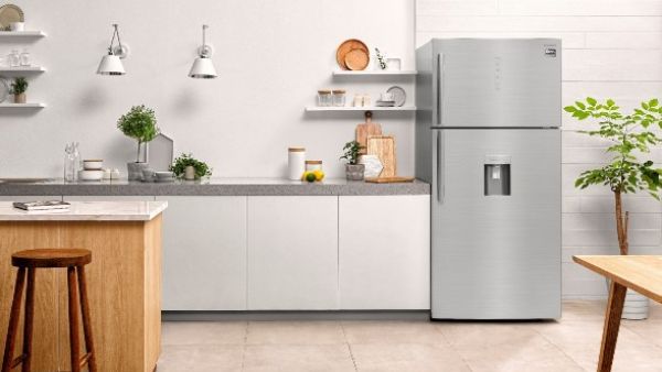 Refrigerator RT7000