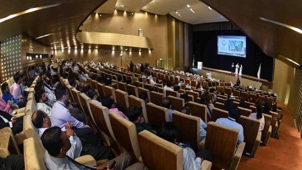 قد اختتم الاجتماع المفتوح، والذي استمر لمدة نصف يوم، بحيوية عالية.