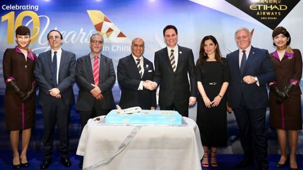 خلال الاحتفال بمرور عشر سنوات من النجاح على انطلاق رحلات الشركة إلى الصين. 
