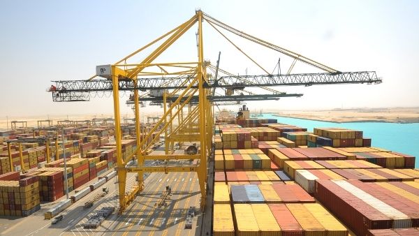 The project was successfully delivered to the Saudi Customs at King Abdullah Port, making the port a pioneer in equipping the central operations center and activating the 24-hour container inspection initiative.