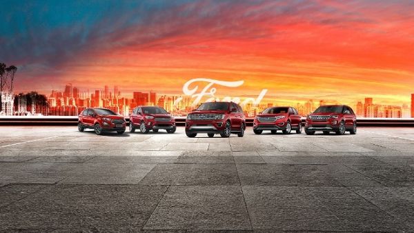 Ford Expedition is designed to be versatile and stylish enough to take you directly from the office to wherever you desire to go.