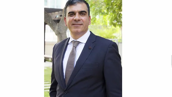 سمير أرورا مدير عام رمادا داون تاون دبي