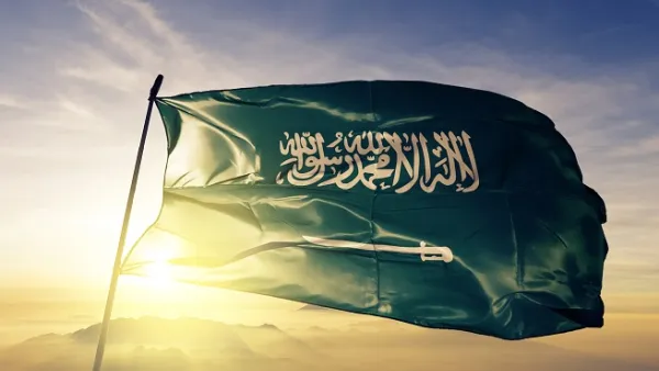 السعودية تعلن تجميد كافة التعاملات التجارية والاستثمارية الجديدة بين البلدين.