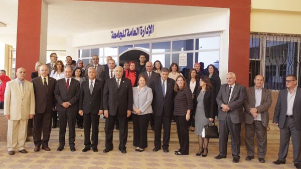 خلال الحدث