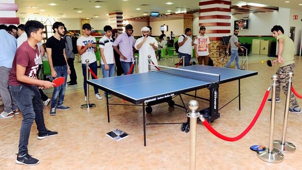 الحياة الجامعية لا تقتصر على العلوم النظرية والمعارف العلمية التي يتلقاها الطلبة في قاعات المحاضرات أو الصفوف الدراسية والتدريب العملي، بل تشمل أيضاً التجارب المختلفة التي يمرون بها بشكل يومي.