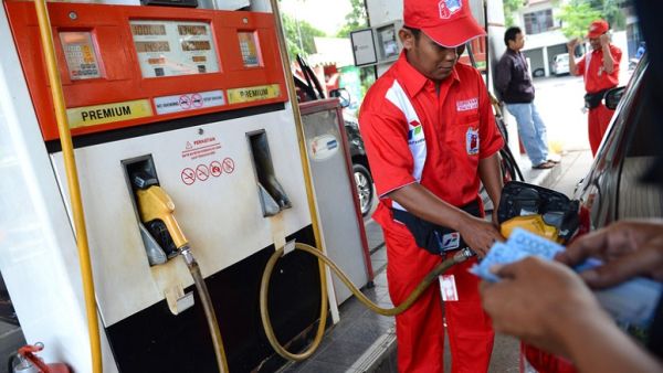 The increased fuel prices in Bahrain came into effect from 2:00pm yesterday. (AFP) The increased fuel prices in Bahrain came into effect from 2:00pm yesterday. (AFP)