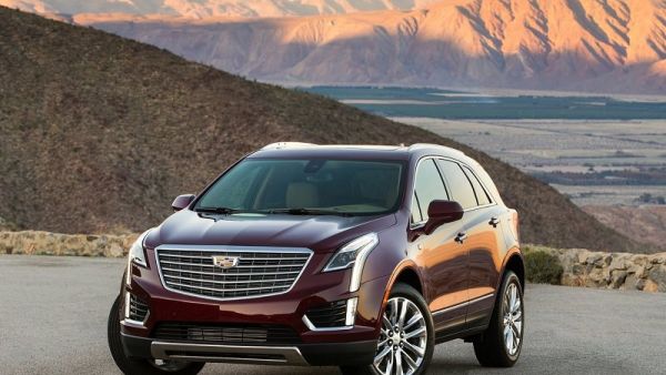 كاديلاك XT5 2017