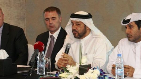 هاشم النعيمي، مدير إدارة حماية المستهلك متحدثاً خلال الاجتماع