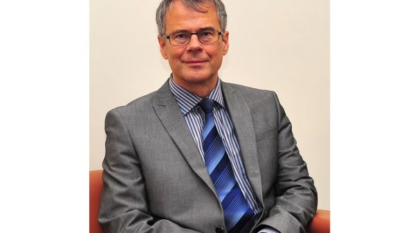 Dr. Egon Toft, Vice President, Qatar University Dr. Egon Toft, Vice President, Qatar University