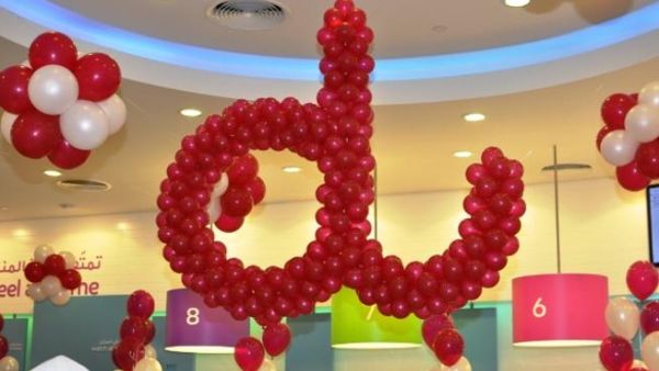 Opening ceremony of du's new shop at the Mall of the Emirates 
