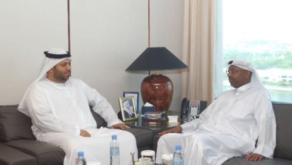 خلال الاجتماع