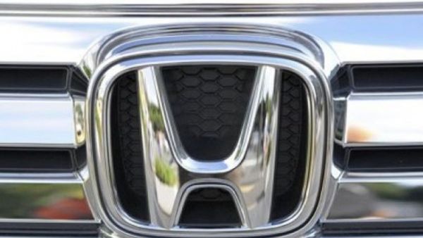 Honda boosted its net profit forecast to 545 billion yen from an earlier figure of 530 billion yen for the fiscal year ending March 2018. Honda boosted its net profit forecast to 545 billion yen from an earlier figure of 530 billion yen for the fiscal year ending March 2018.