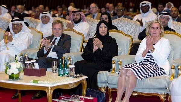 HMC and Heidelberg University Hospital have signed an agreement that will see further development of collaborative programs in medicine, especially in the fields of cancer research, technology transfer, and training. 