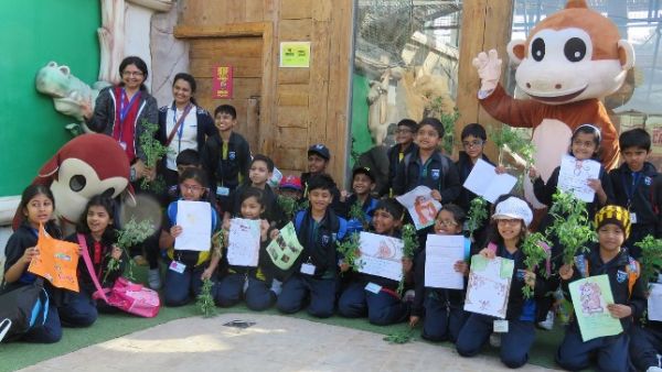 Emirates Park Zoo and Resort showed its backing of World Monkey Day by holding a series of events for children. 