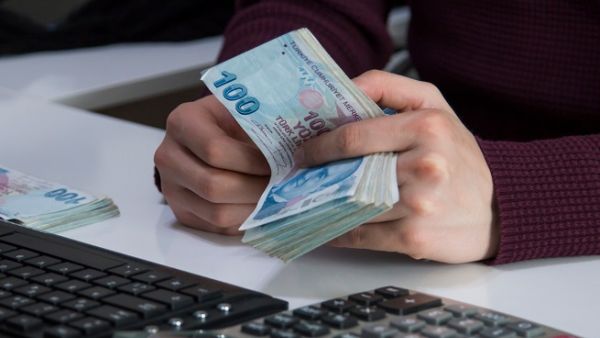 As of December 2017, the total assets of Turkey's banking sector were 3.26 trillion Turkish liras ($862.7 billion), rising 19.4 percent, year-on-year. (Shutterstock)