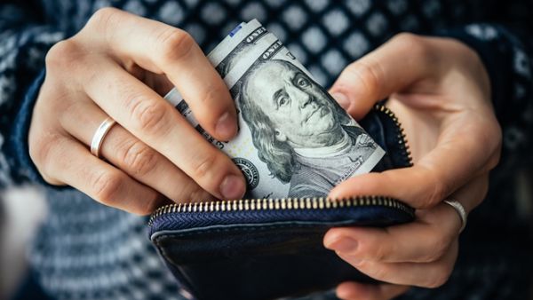The rich will only get richer over the next few years. (Shutterstock)