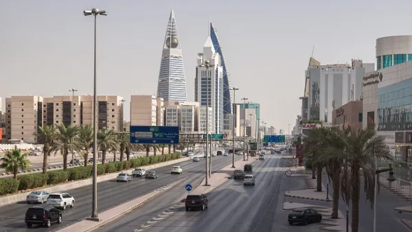 السعودية تطلق خطة لتوطين 15 ألف وظيفة بقطاع الاتصالات