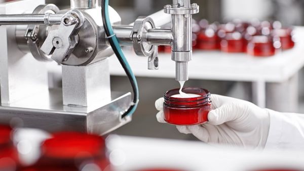 According to the company’s plan, the complex will be the largest complex in the world for the manufacture of cosmetics and pharmaceutical industries, and will provide about 1,500 job opportunities for youth. (Shutterstock)