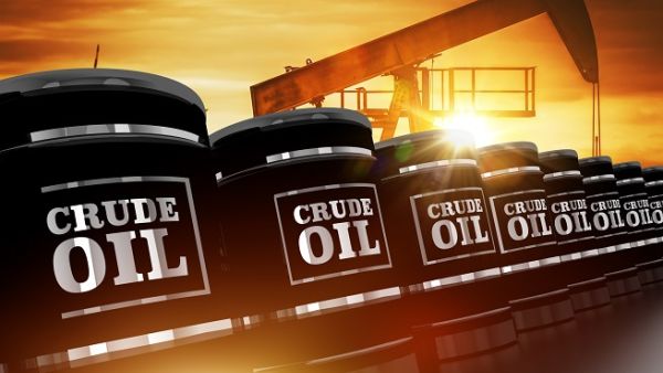 The price market structure for the Brent crude price has flipped to a slight backwardation after hovering in a slight contango for the past two weeks. (Shutterstock)