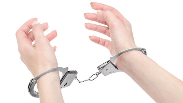 According to the campaign, a total of 778,748 expatriates have violated the system of residency, 193,621 the work laws and 87,519 the system of border security.
