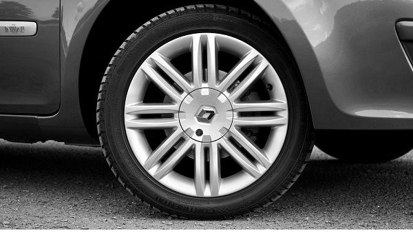 Renault Middle East is celebrating the Saudi Royal Decree with free cars to 7 lucky women. 