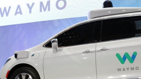 ستقوم أوبر خلال الشهر الجاري بالتخلص مما بحوزتها من ملفات Waymo
(Saudi Shift)