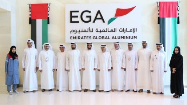 أشار خليفة المنصوري خلال الزيارة، إلى أهمية ودور شركة الإمارات العالمية للألمنيوم، باعتبارها أحد أهم الأذرع الصناعية الرئيسية التي تعتمد عليها حكومة إمارة أبوظبي في تغذية الصناعات الصغيرة والمتوسطة. أشار خليفة المنصوري خلال الزيارة، إلى أهمية ودور شركة الإمارات العالمية للألمنيوم، باعتبارها أحد أهم الأذرع الصناعية الرئيسية التي تعتمد عليها حكومة إمارة أبوظبي في تغذية الصناعات الصغيرة والمتوسطة.