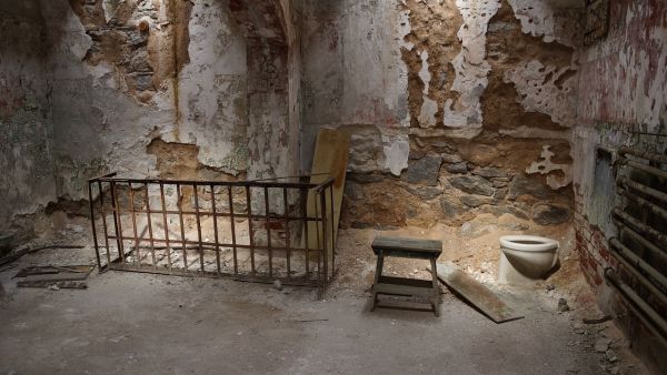 "When it comes to rehabilitation and integration into society, the matter is much more complicated, as many ex-convicts are stigmatized and struggle to find work." (Pixabay) 