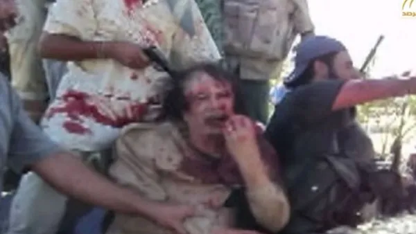 قادت بريطانيا وفرنسا جهودا دولية للإطاحة بمعمر القذافي في مطلع 2011