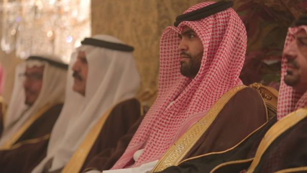 سلطان بن سحيم هو نجل أول وزير خارجية قطري وعمّ زوجة أمير قطر 