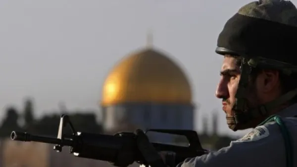  3 شبان فلسطينيين استشهدو برصاص جنود إسرائيليين في منطقة باب العمود