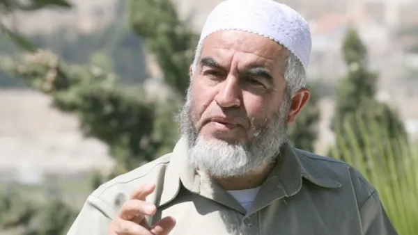  يقبع الشيخ صلاح في سجن "بئر السبع" في جنوبي البلاد - 
