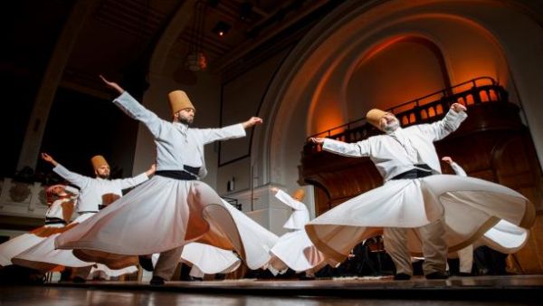 الهيام الصوفي في رمضان والتماهي مع الكون