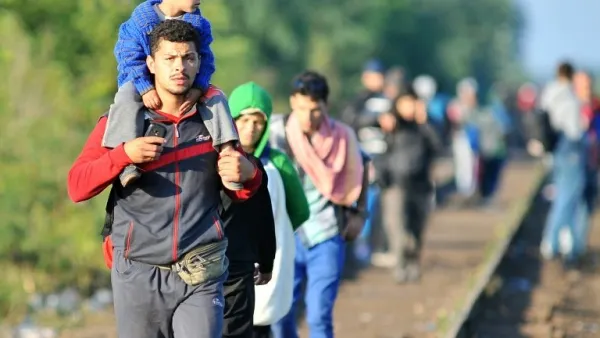 المانيا استقبلت 1,1 مليون لاجئ ومهاجر خلال 2015