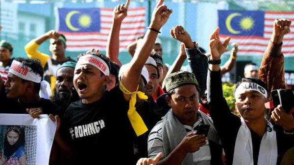 الأمم المتحدة تدعو سو تشي إلى التدخل بعد العنف ضد أقلية الروهينغا المسلمة