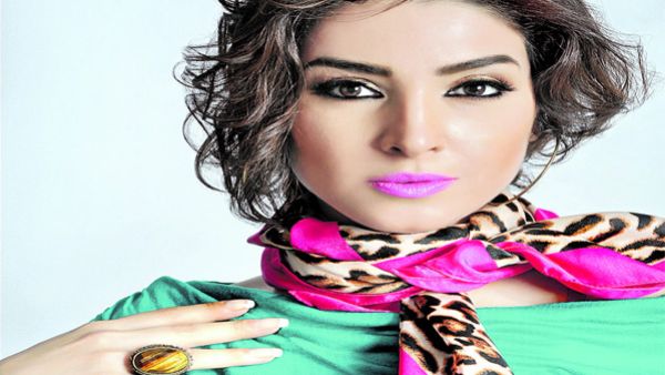 الفنانة روجينا
