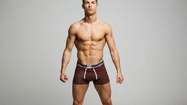 اللاعب العالمي كريستيانو رونالدو