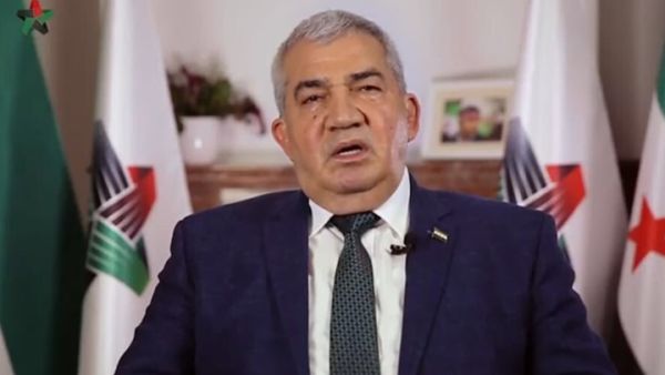 استقال رياض سيف من منصبه وخلفه عبد الرحمن مصطفى حتى الانتخابات المقبلة 