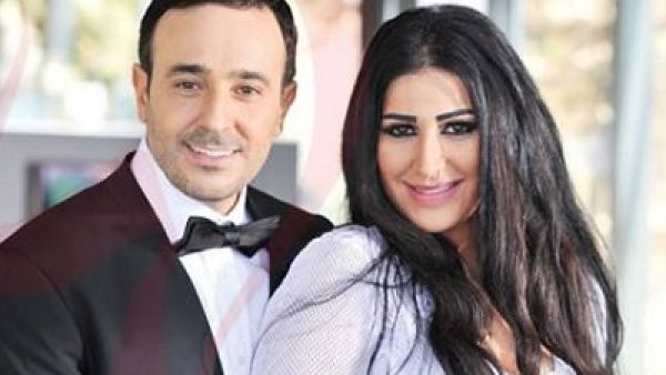 صابر الرباعي و زوجته يؤديان مناسك العمرة